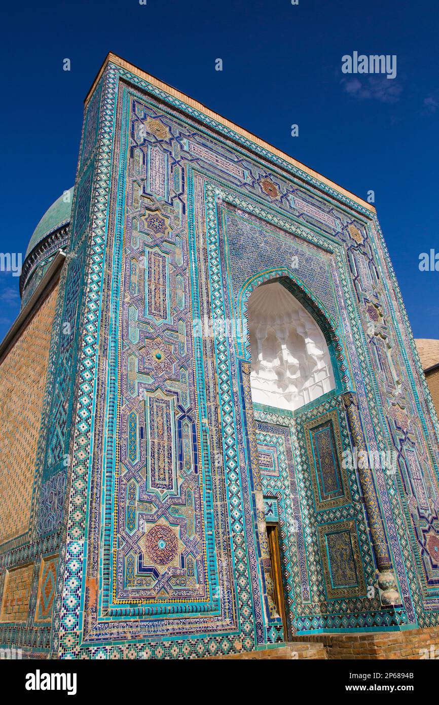 Mausoleo di Ali Nasafi, complesso Medio, Acropoli di Shah-i-Zinda, patrimonio dell'umanità dell'UNESCO, Samarcanda, Uzbekistan, Asia centrale, Asia Foto Stock