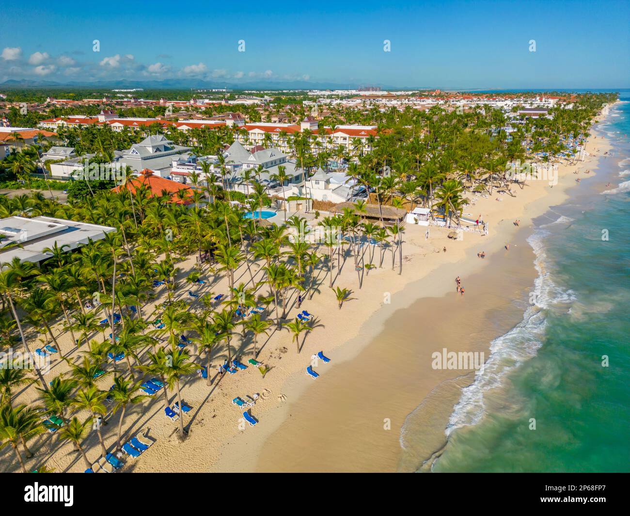 Veduta aerea di Bavaro Beach, Punta Cana, Repubblica Dominicana, Indie Occidentali, Caraibi, America Centrale Foto Stock