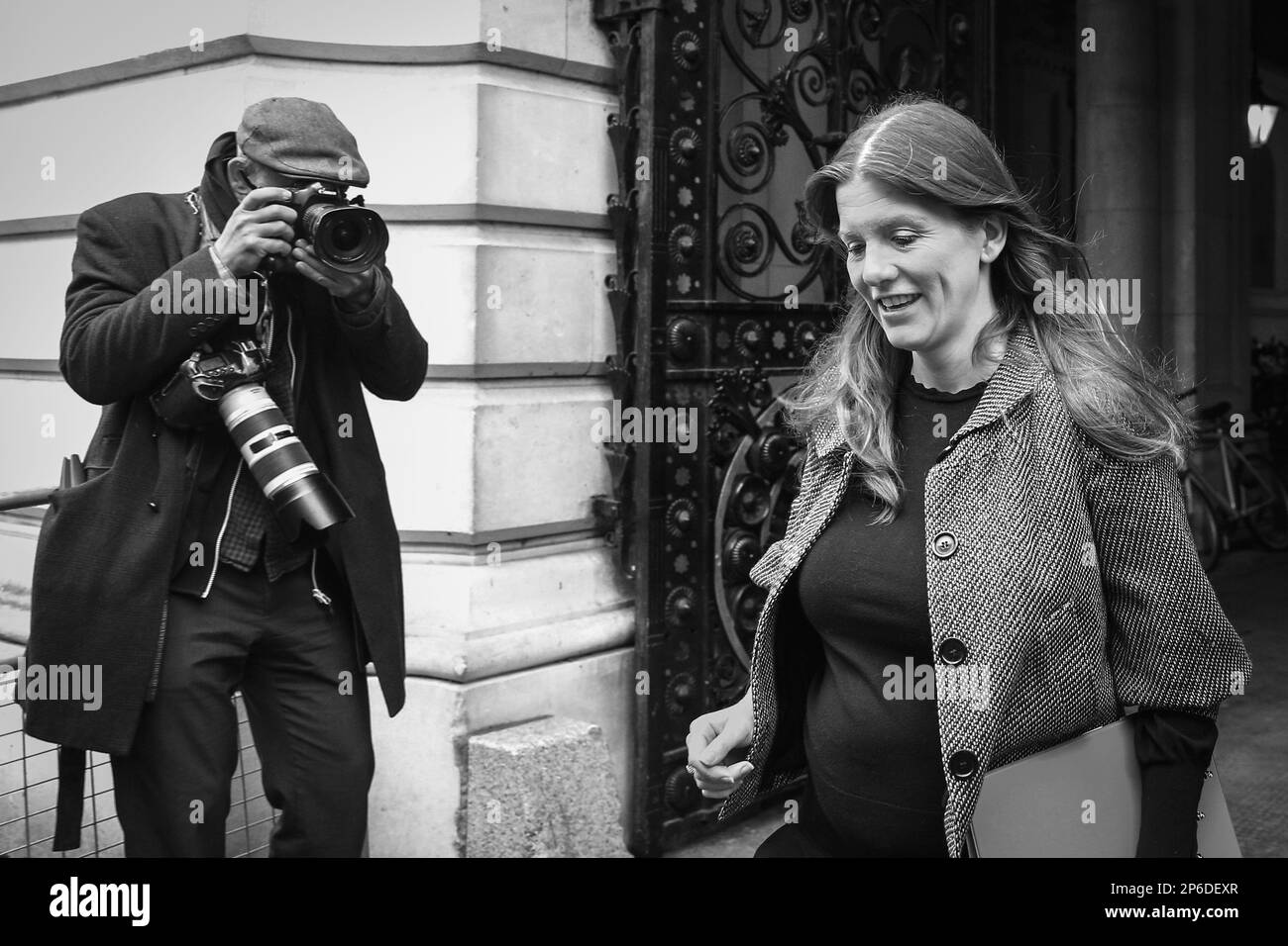 Londra, Regno Unito. 07th Mar, 2023. Michelle Donelan, MP, Segretario di Stato per la Scienza, la tecnologia e l'innovazione, è fotografata da fotografi di stampa. I ministri partecipano alla riunione settimanale del gabinetto governativo al 10 di Downing Street a Westminster, Londra, Inghilterra. Credit: Imageplotter/Alamy Live News Foto Stock
