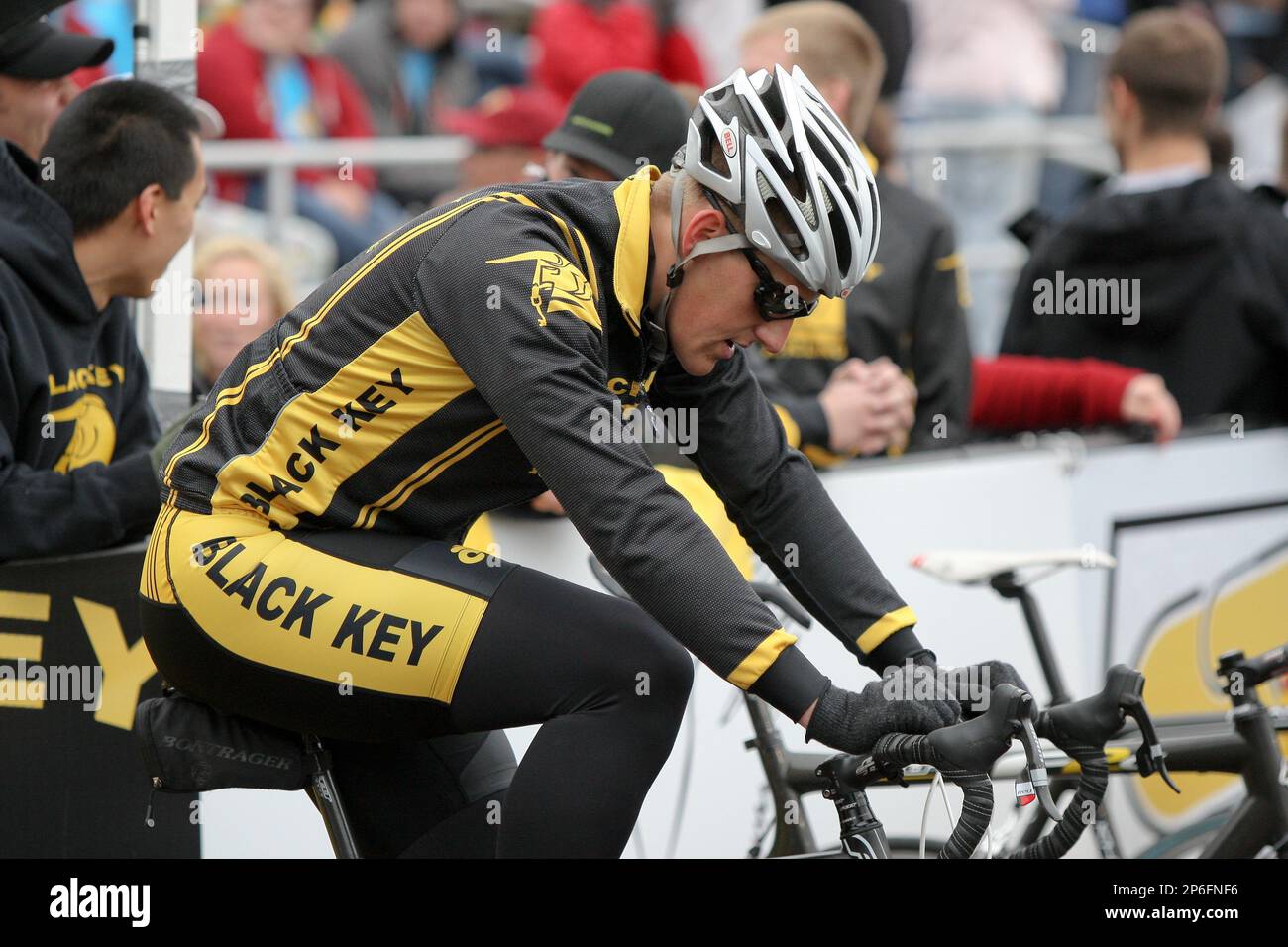 April 21, 2012: Black Key Bulls during the Men's Little 500 bicycle race held at Armstrong Stadium on the campus of Indiana University in Bloomington, IN. (Cal Sport Media via AP Images) Foto Stock