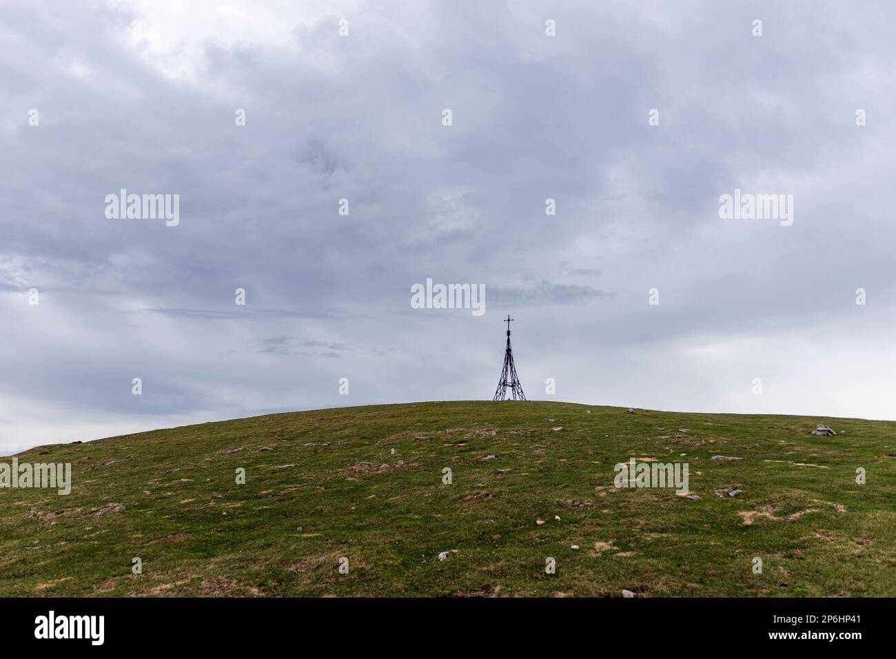 Escursioni a New Heights: Esplorare Gorbea Tower spettacolare paesaggio naturale Foto Stock
