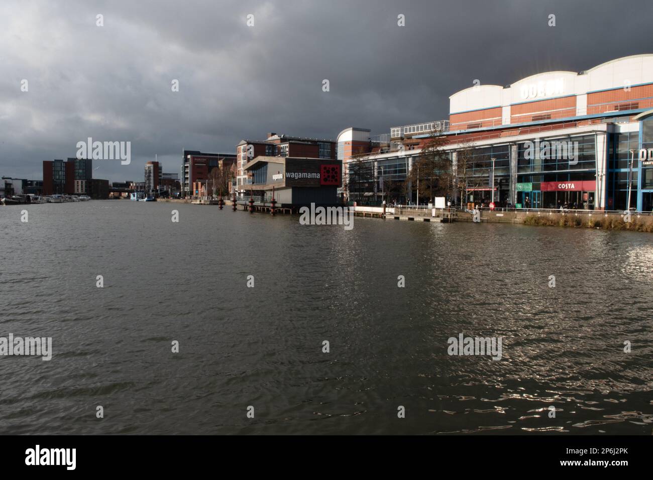 Nuvole scure su Brayford Pool, Lincoln, Inghilterra, Regno Unito Foto Stock