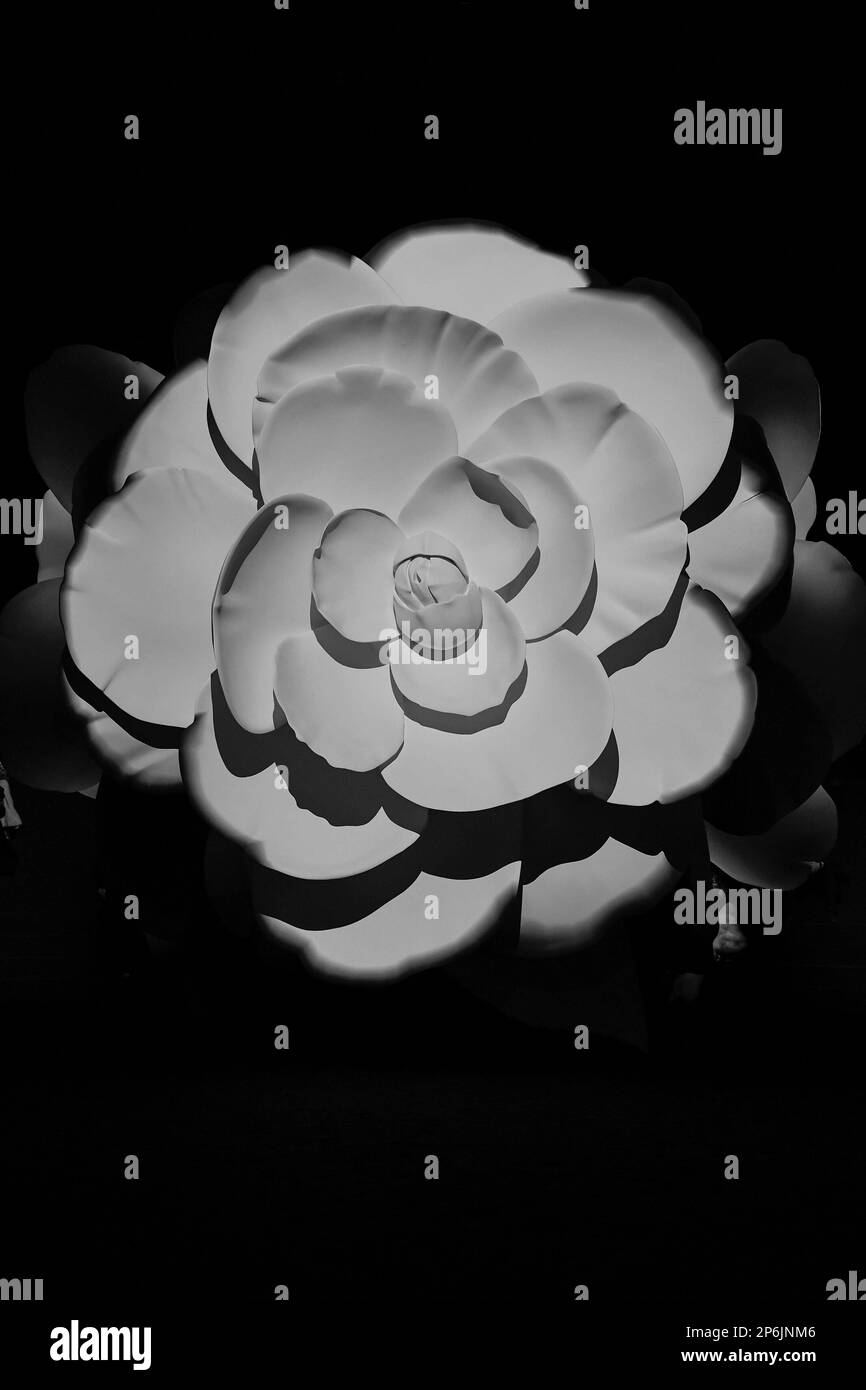 Parigi, Frankreich. 07th Mar, 2023. CHANEL Autunno-Inverno 2023-2024 pista durante la settimana della moda di Parigi il 2023 marzo - Parigi; Francia 07/03/2023 Credit: dpa/Alamy Live News Foto Stock