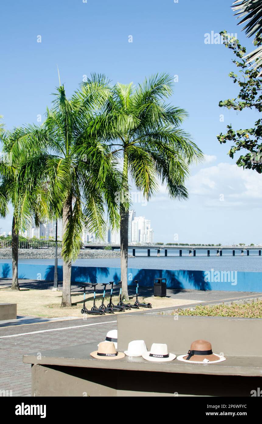 Plaza V Centenario, l'ingresso alla Città Vecchia di Panama Foto Stock