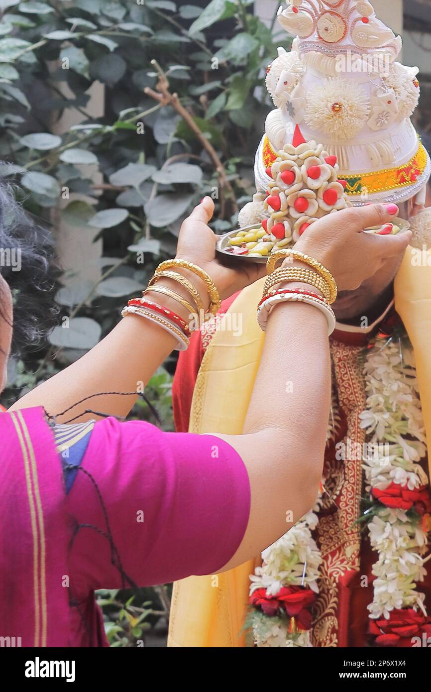 incredibile cultura e tradizione indiana, rituale del matrimonio indiano bengalese Foto Stock