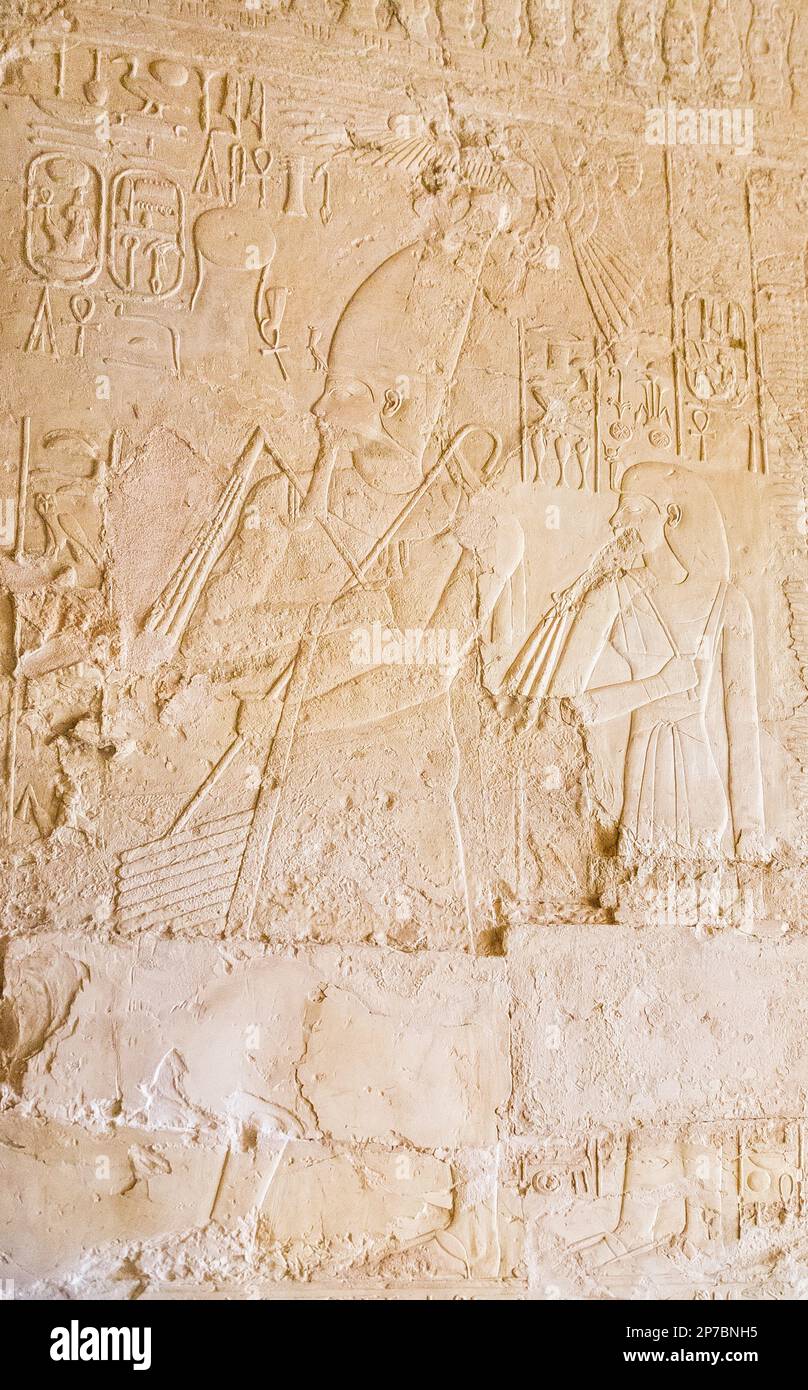 Luxor in Egitto, tomba di Kheruef, primo giubileo (Eb sed) di Amenhotep III La coppia reale lascia la 'Casa della gioia', il palazzo Malqatta. Foto Stock