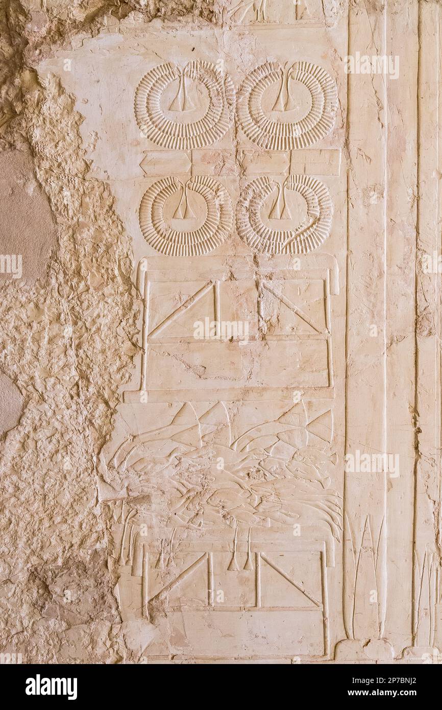 Luxor in Egitto, tomba di Kheruef, primo giubileo (Eb sed) di Amenhotep III I collari di Shebiu erano una delle ricompense più alte date dal re. Foto Stock