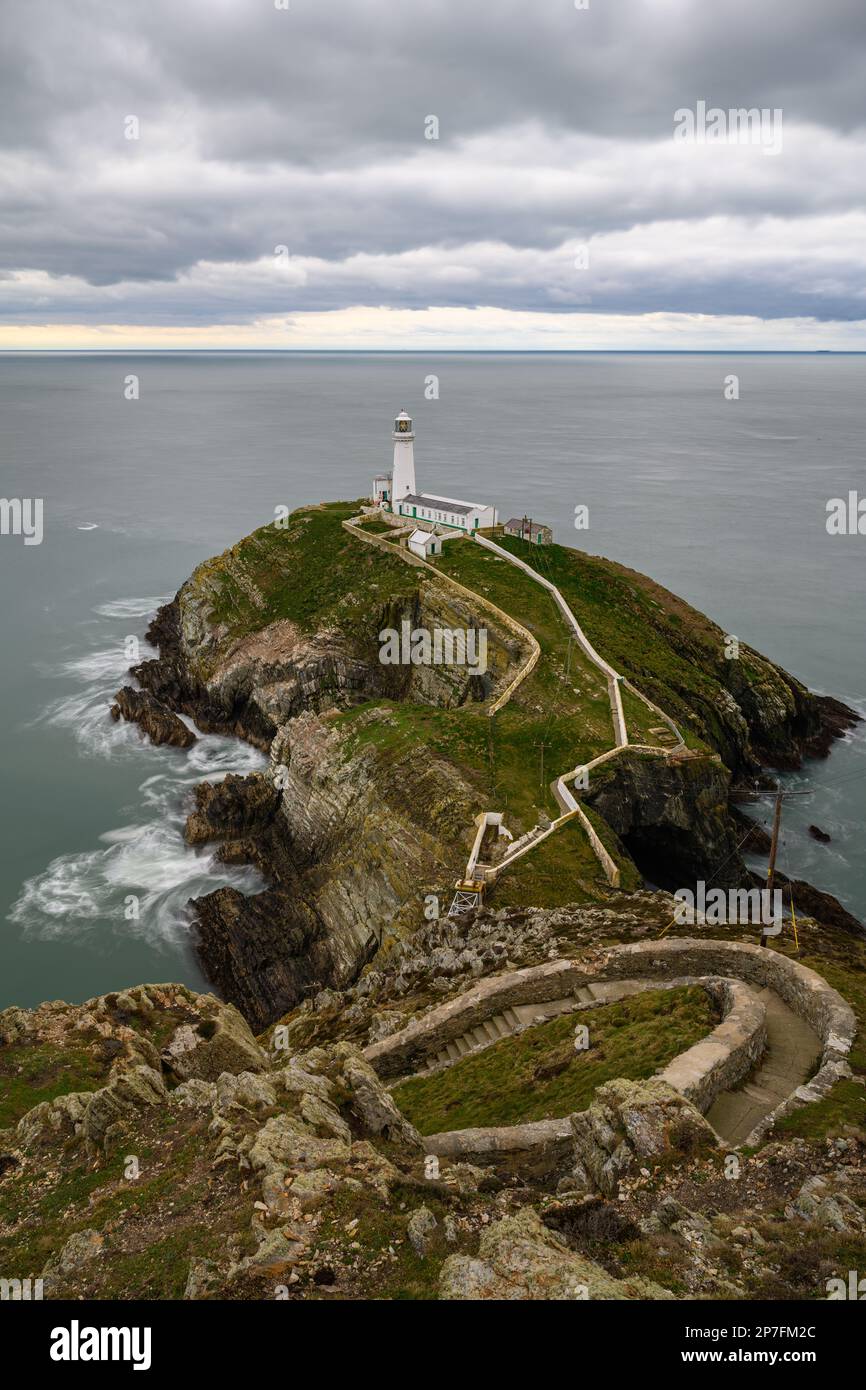Faro sull'isola di Angelsey Foto Stock