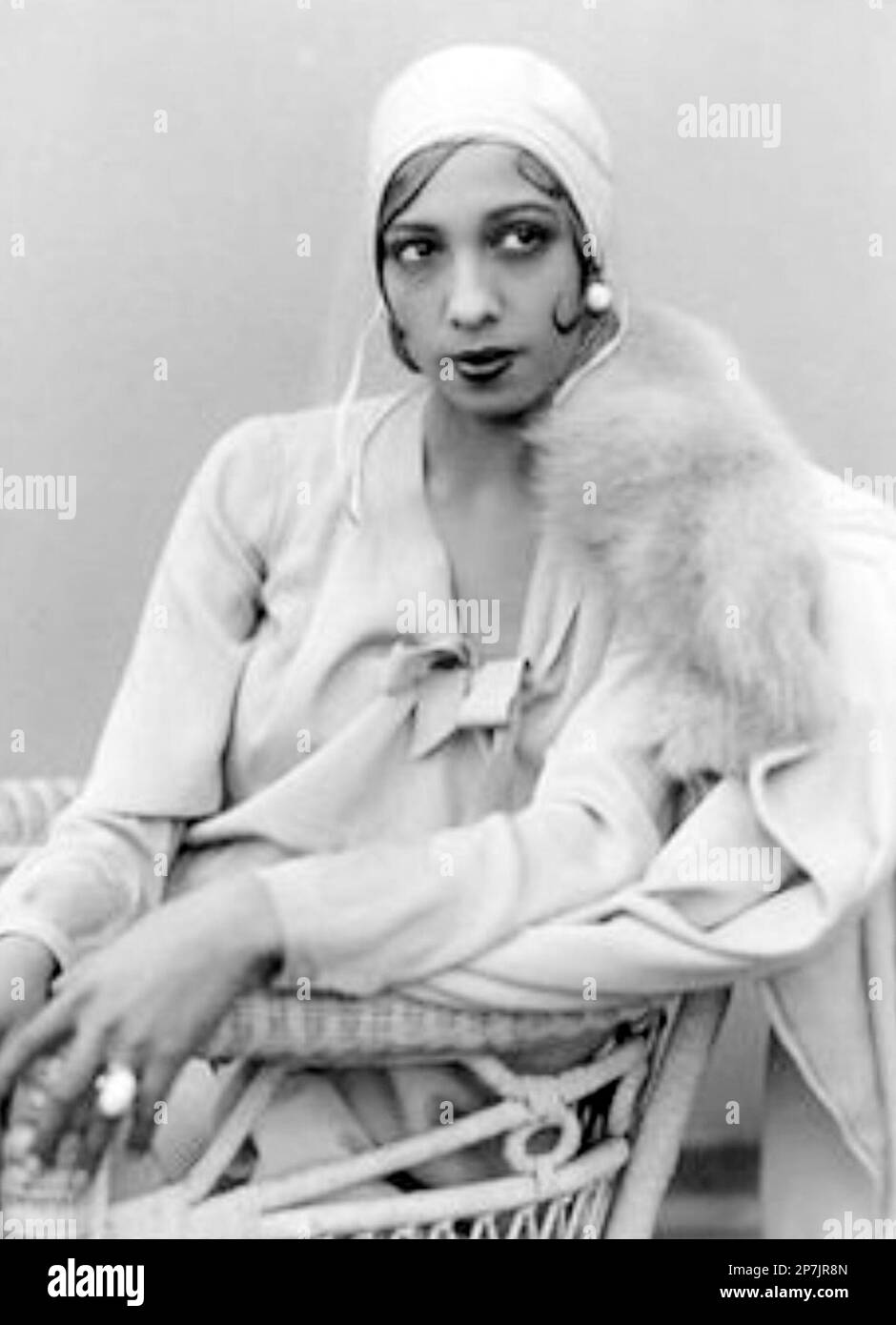 JOSEPHINE BAKER 1906-1975) cantante, ballerina e attrice di film franco-americana circa 1928 Foto Stock