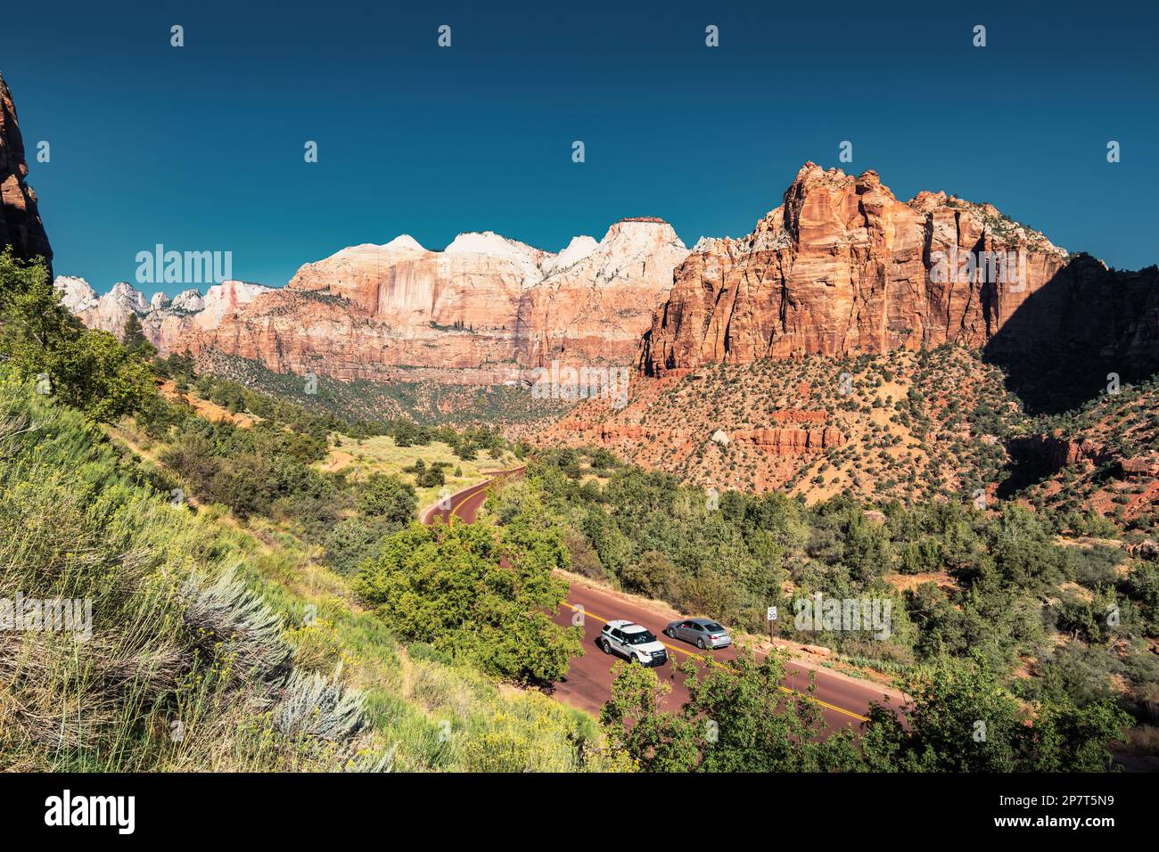 L'auto Park Ranger si trova sulla Mount Carmel Highway nello Zion National Park, Utah, USA. Foto Stock