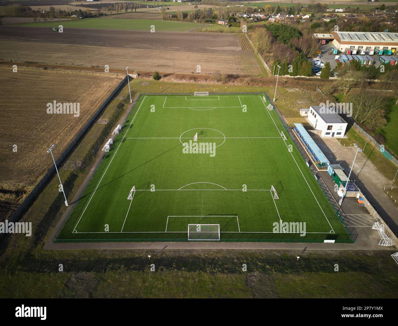 Viste aeree del Burscough Football Club, Lancashire, Regno Unito, non campionato, in una giornata di sole nel febbraio 2023 Foto Stock