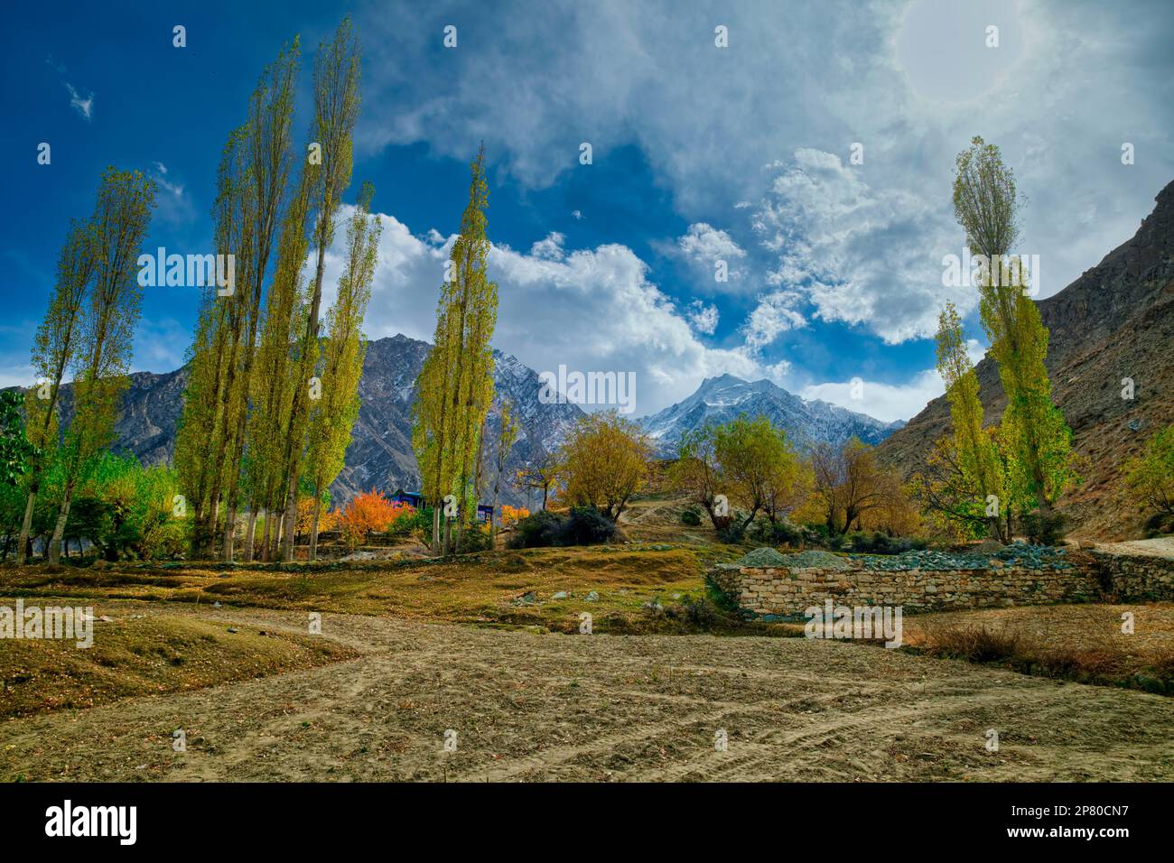 Location:36°14'42,0'N 74°45'01,4'e Hopper villaggio preso @Hopper, Gilgit-Baltistan, Pakistan Foto Stock