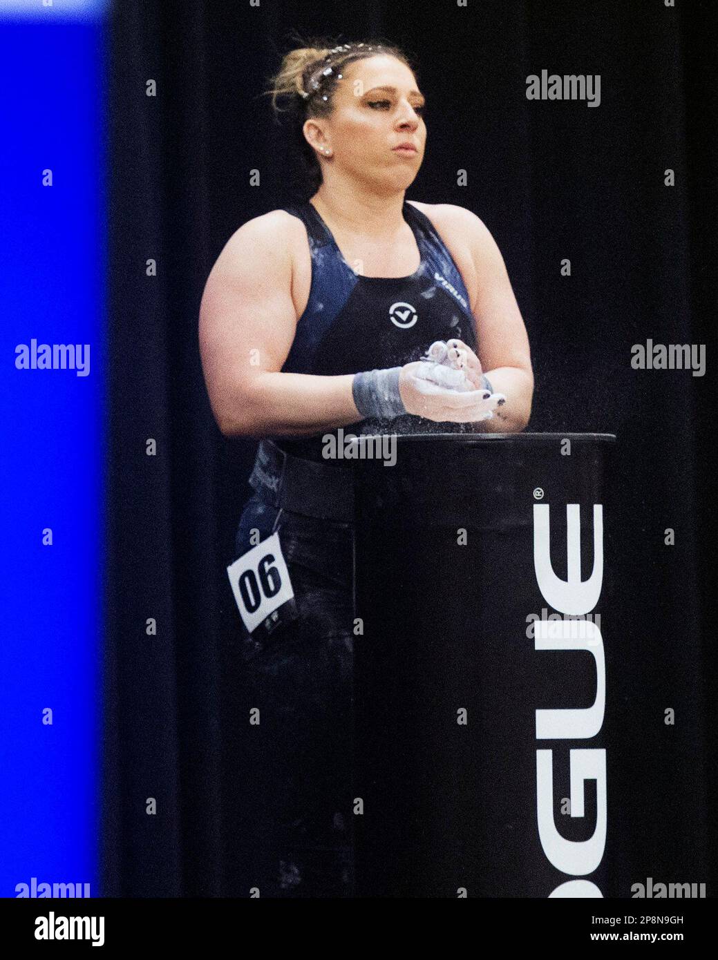 Columbus, Ohio, Stati Uniti. 3th Mar, 2023. Shelby Pflug compete nel serpente nella categoria femminile 64kg al Rogue Stage di Columbus, Ohio, USA. Credit: Brent Clark/Alamy Live News Foto Stock