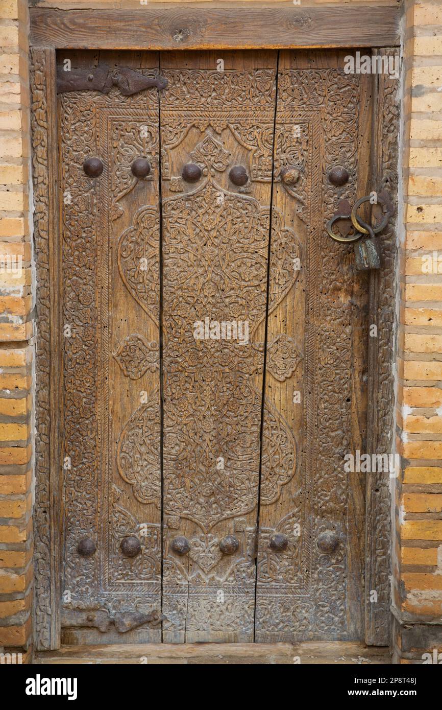 Old Door and Lock, Tash Khauli Palace, 1830, Ichon Qala, Khiva, Uzbekistan Foto Stock