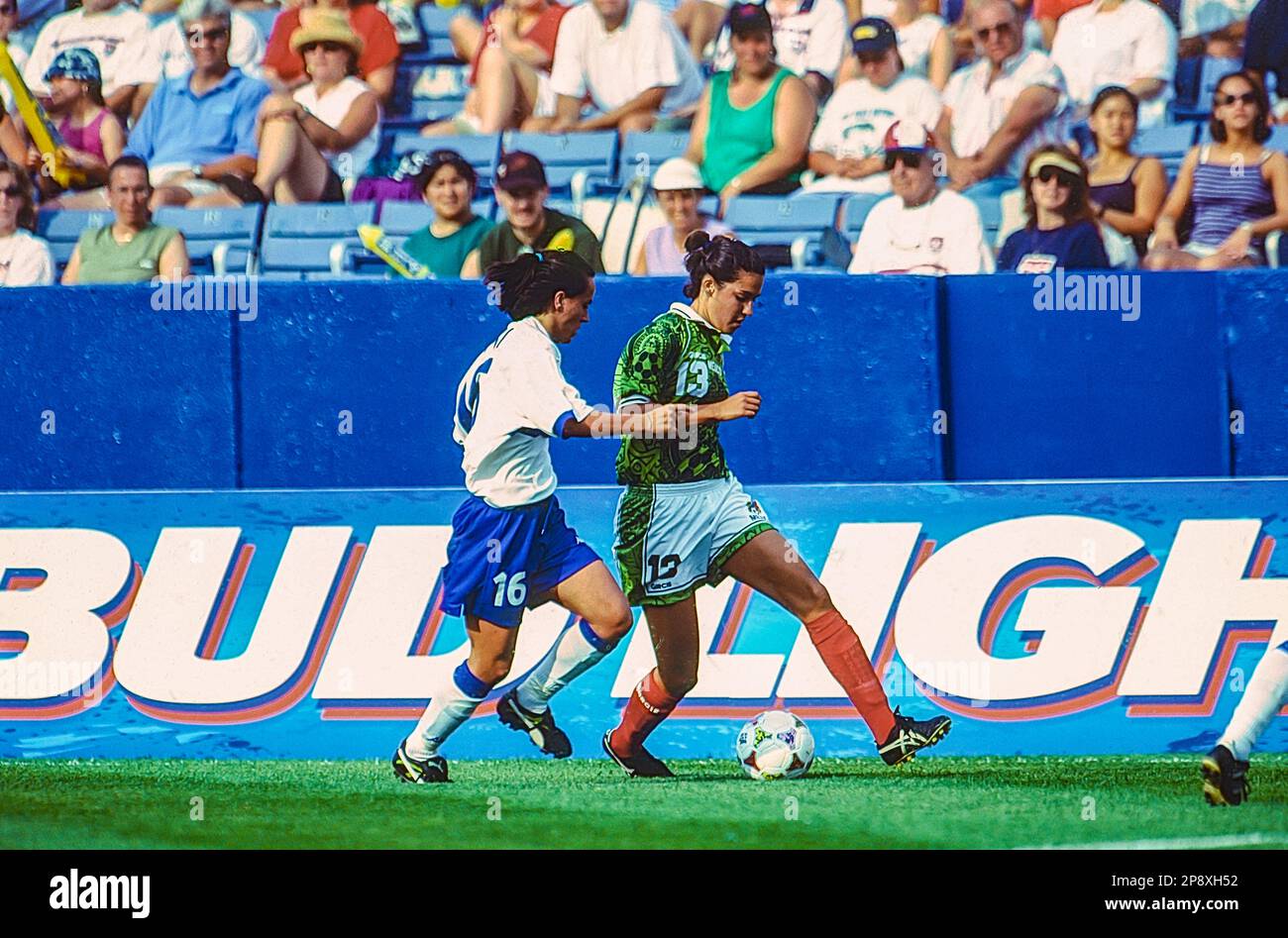 Monica Gonzalez (MEX) durante la Coppa del mondo di calcio femminile FIFA 1999, Messico vs Brasile. Foto Stock