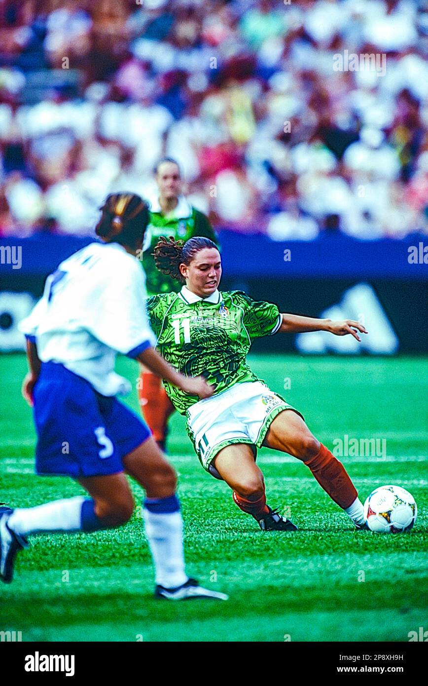 Monica Gerardo (MEX) durante la Coppa del mondo di calcio femminile FIFA 1999, Messico vs Brasile. Foto Stock