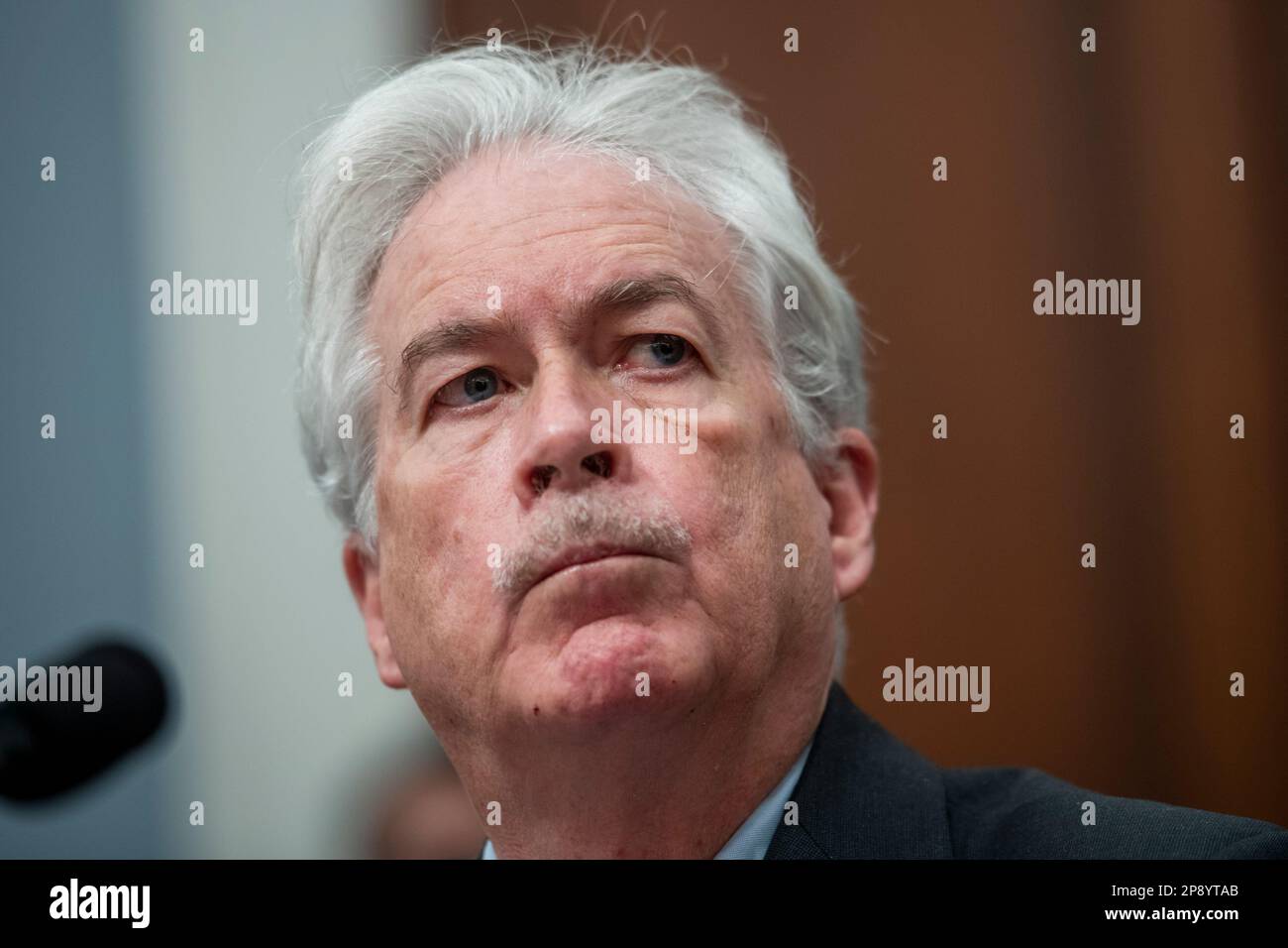 Il direttore, William J. Burns, Central Intelligence Agency, appare davanti a un Comitato permanente della Camera di selezione sull'audizione di intelligence sulle minacce mondiali annuali, nel Cannon House Office Building a Washington, DC, giovedì 9 marzo 2023. Credito: Rod Lamkey/CNP /MediaPunch Foto Stock