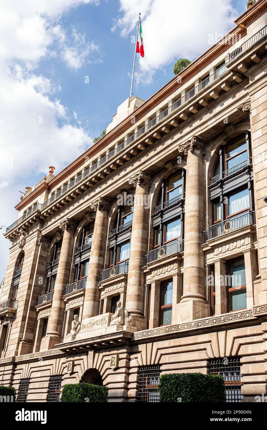 Città del Messico, sede centrale del Banco de Mexico Central Bank, eclettismo stile architettonico eclettico, colonne ioniche, esterni, edifici, fronte Foto Stock