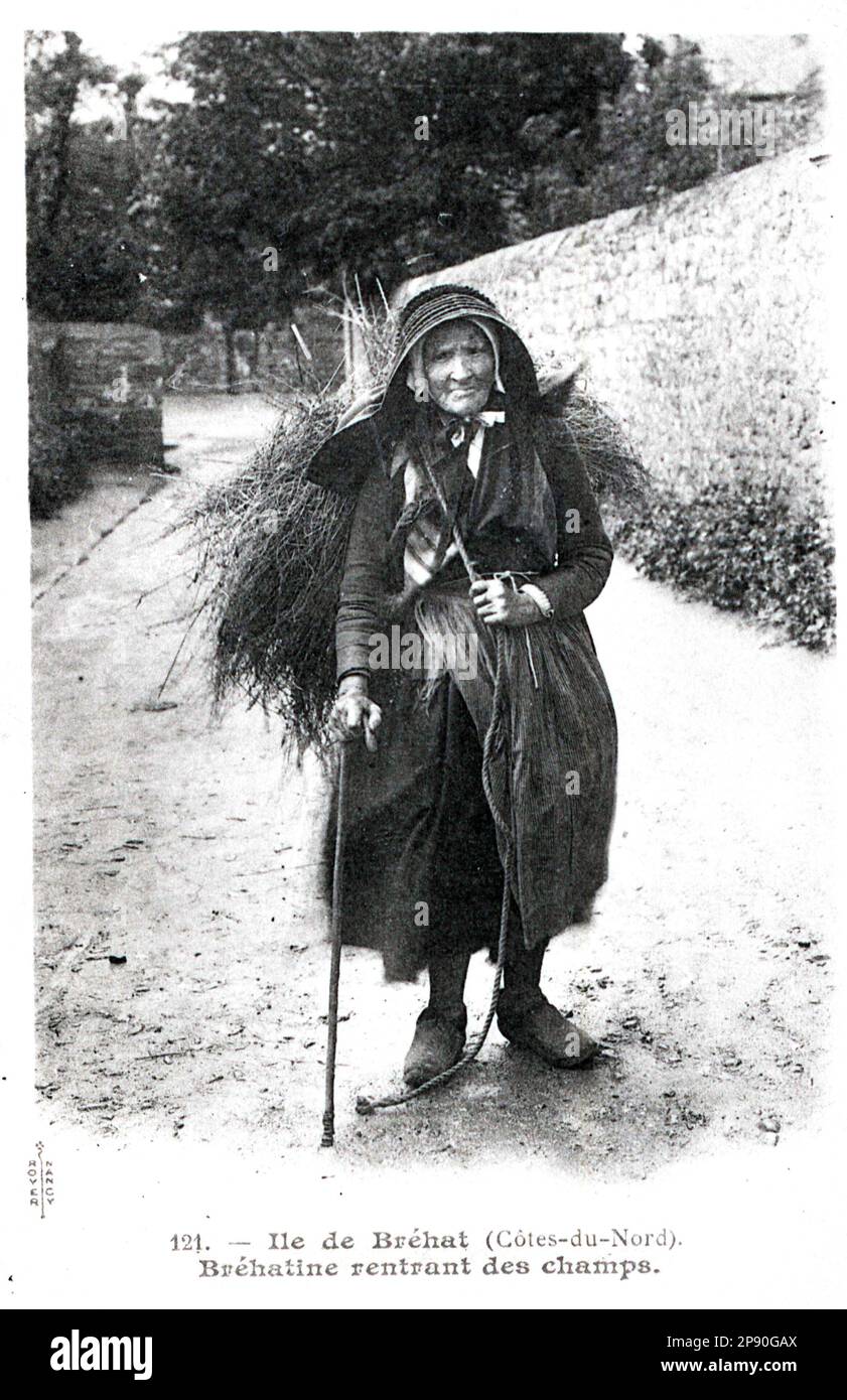 Claude Lacourarie - Breton fotografo - vita rurale della Bretagna intorno al 1900 - bretone contadina Foto Stock
