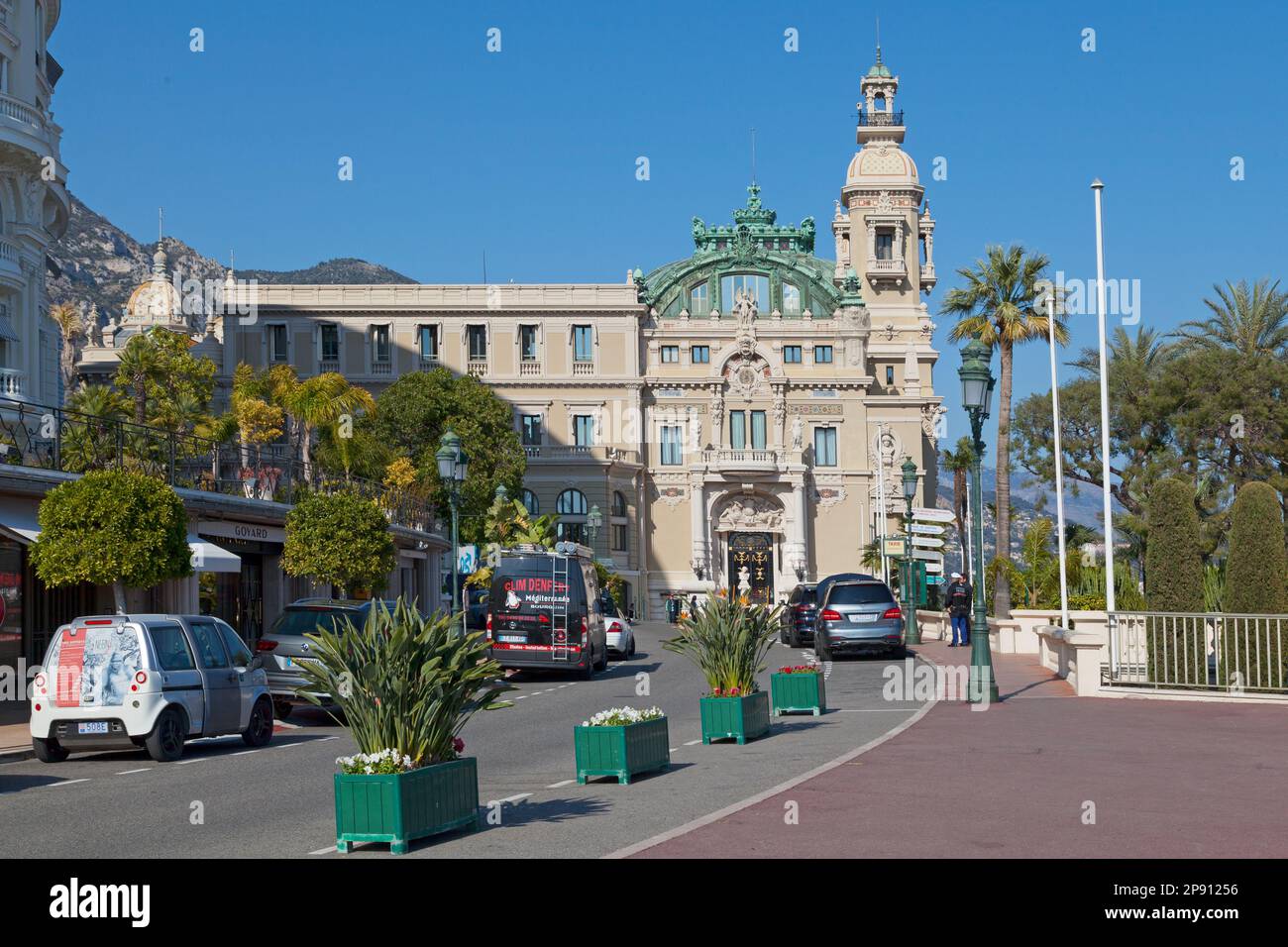 Monte Carlo, Monaco - Marzo 28 2019: Il Casinò di Monte Carlo, ufficialmente chiamato Casino de Monte-Carlo, è un complesso di gioco d'azzardo e di intrattenimento situato i Foto Stock