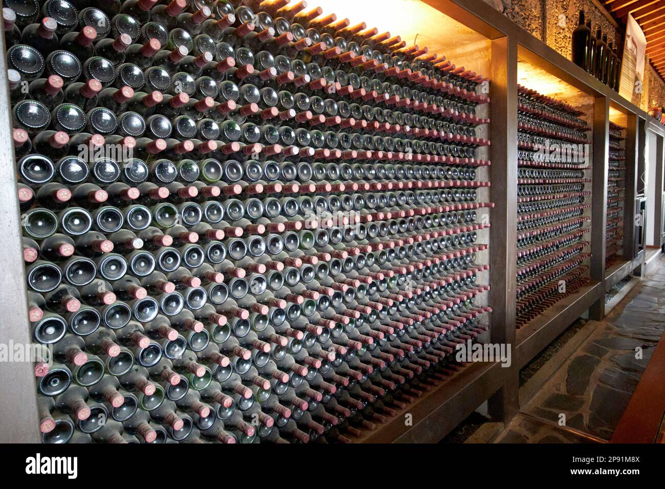 Negozio di vini in bodegas rubicon nella regione vinicola di la geria Lanzarote, Isole Canarie, Spagna Foto Stock