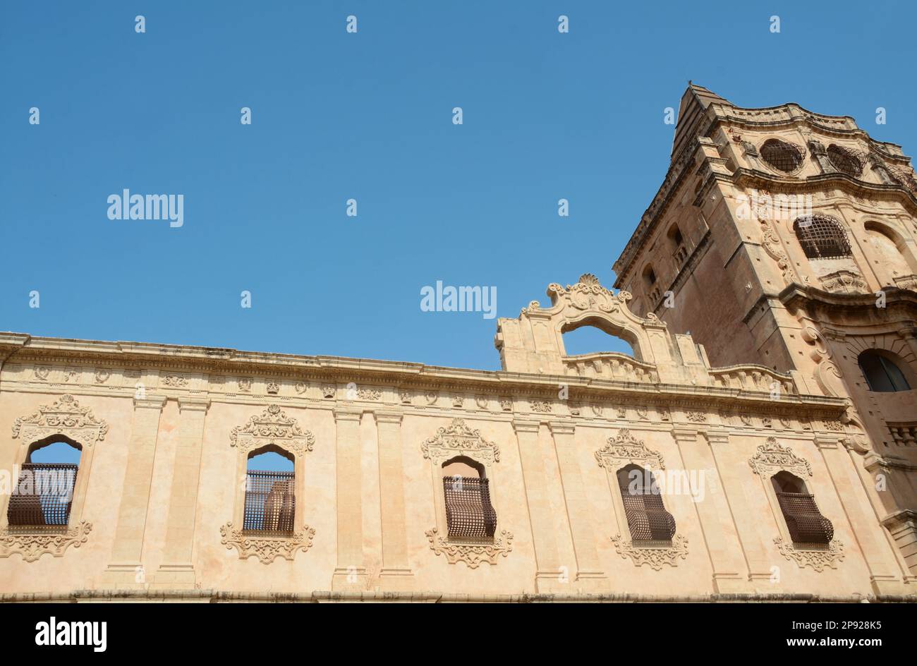 La chiesa barocca di noto con grande scalinata di San Francesco d'Assisi all'Immacolata. Foto Stock