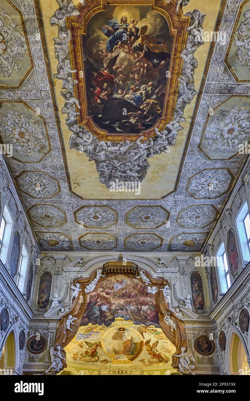 Napoli, Italia - Marzo 28,2019: Una cappella della cattedrale di Santa Maria Assunta, meglio conosciuta come cattedrale di San Gennaro Foto Stock
