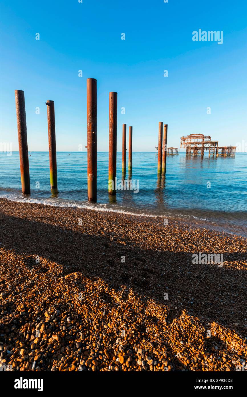 Inghilterra, East Sussex, Brighton, rovine del vecchio West Pier Foto Stock