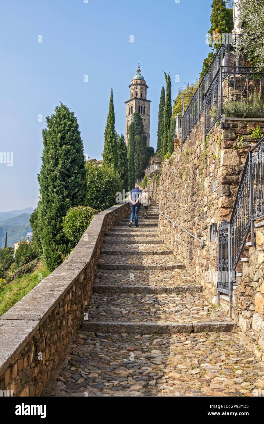 Svizzera, Cantone Ticino, Morcote, Chiesa Santa Maria del Sasso, torre Foto Stock