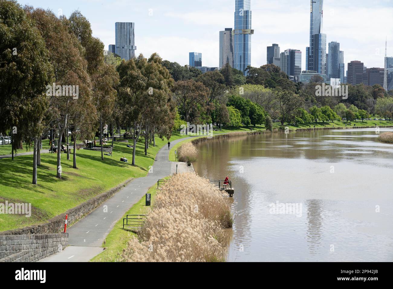 Yarra River al Giardino Botanico con Skyline, Melbourne, Victoria, Australia Foto Stock