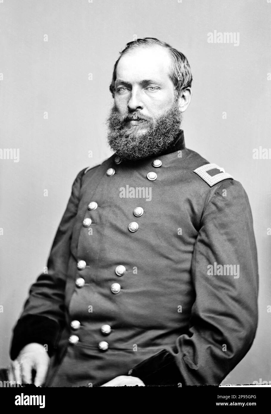 James Abram GARFIELD ( 1831 – 1881 ) è stato il 20th presidente degli Stati Uniti ( 1881 ) e il secondo statunitense Presidente ad essere assassinato ( Abraham Lincoln fu il primo ). Garfield ebbe la seconda presidenza più breve nella storia degli Stati Uniti, dopo quella di William Henry Harrison. In carica da marzo a settembre del 1881, il Presidente Garfield era in carica per un totale di sei mesi e quindici giorni. In questa foto in uniforme militare durante la Guerra di Secessione .- Presidente della Repubblica - USA - ritratto - ritratto - barba - barba - uomo anziano - vecchio uomo - STATI UNITI - STATI Uniti Uniti Uniti Uniti Foto Stock