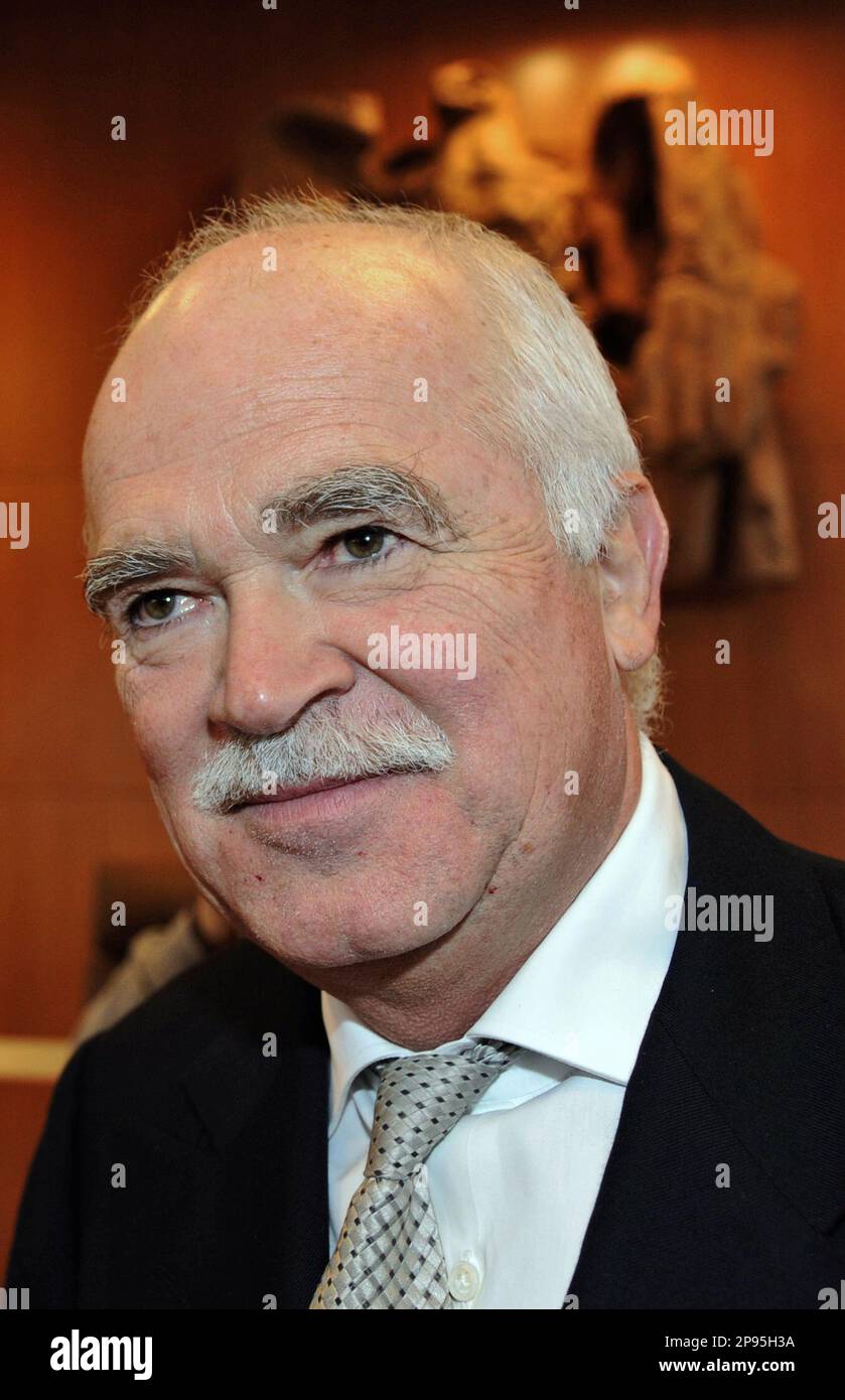 Der CSUPolitiker Peter Gauweiler betritt am Dienstag, 10. Februar 2009