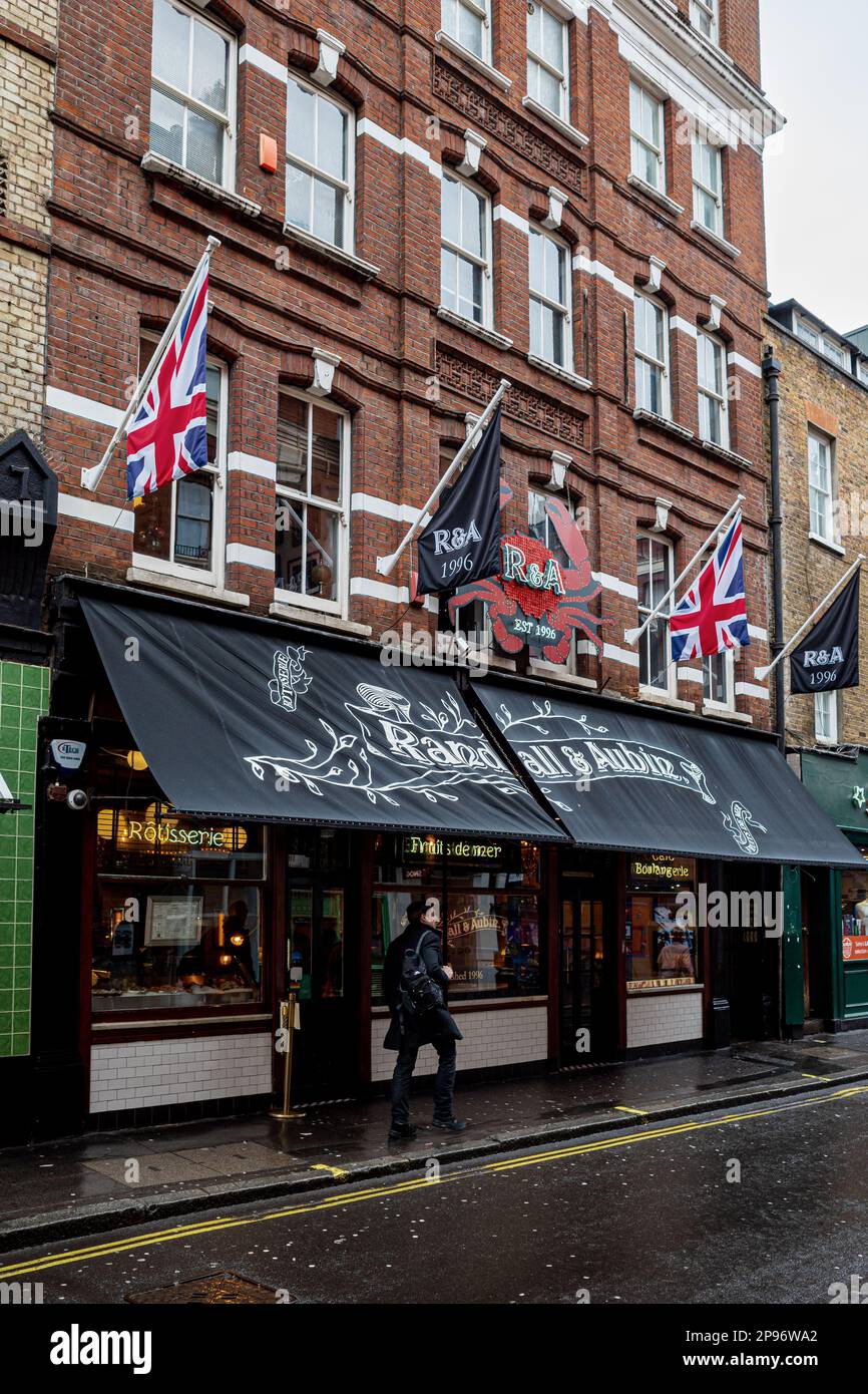 Randall e Aubin Soho Londra. Randall & Aubin è un ristorante di pesce al 14-16 Brewer Street, Soho, Londra, aperto nel 1996. Foto Stock