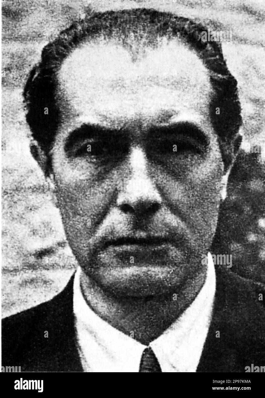 Il fascista italiano CARLO ALBERTO BIGGINI ( 1902 - 1945 ). Era un politico fascista italiano che ha servito come Ministro dell'Istruzione prima e dopo la proclamazione della Repubblica sociale italiana sotto Benito Mussolini. Morto il giorno 19 novembre 1945, con un presunto nome in una clinica di Milano .- REPUBBLICA sociale di SALO' ( R.S.I. ) - - Ritratto - ritratto - POLITICA - POLITICO - ITALIA - POLITICA - ritratto - ITALIA - FASCISMO - FASCISMO - FASCISTA - seconda Guerra Mondiale - 2nd - ITALIA --- Archivio GBB Foto Stock