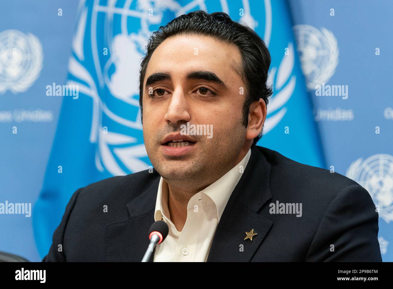 New York, Stati Uniti. 10th Mar, 2023. Comunicato stampa del Ministro degli Affari Esteri della Repubblica islamica del Pakistan Bilawal Bhutto Zardari presso la sede delle Nazioni Unite a New York il 10 marzo 2023. (Foto di Lev Radin/Sipa USA) Credit: Sipa USA/Alamy Live News Foto Stock