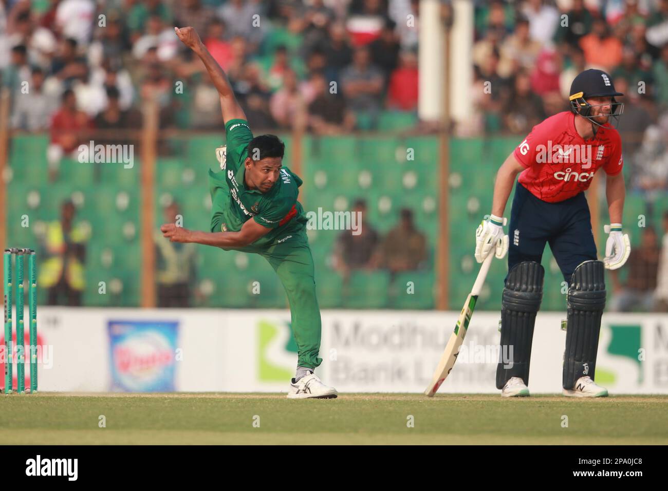 Mustafizur Rahman Bangladesh-Inghilterra 1st T20I partita di tre serie di partite allo stadio di cricket Zahur Ahmed Chowdhury, Sagorika, Chattogram, Bangladesh. Foto Stock