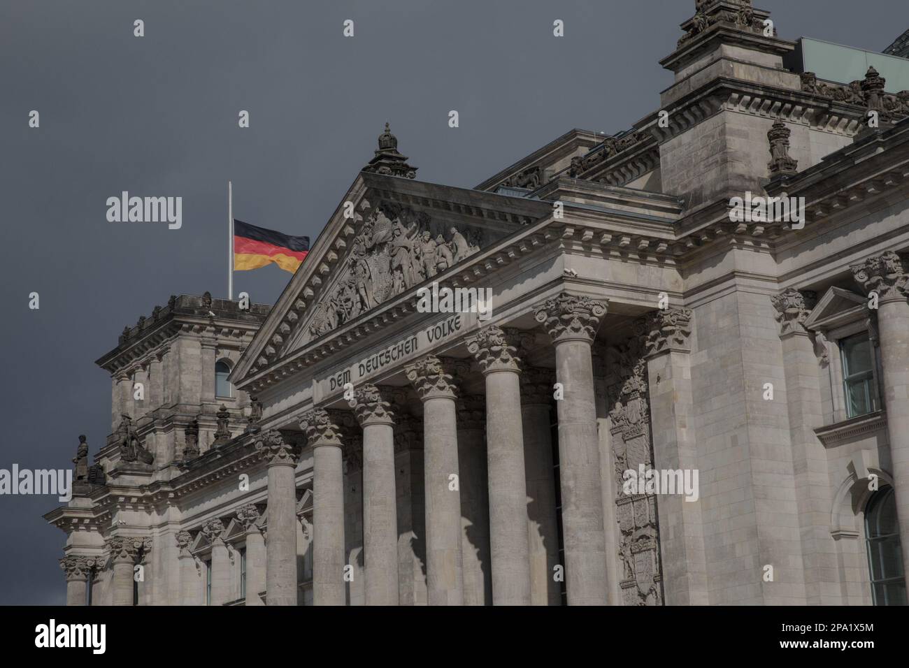 Berlino, Germania. 11th Mar, 2023. L'edificio del Reichstag a Berlino, sede del Bundestag, il 11 marzo 2023. (Foto di Michael Kuenne/PRESSCOV/Sipa USA) Credit: Sipa USA/Alamy Live News Foto Stock