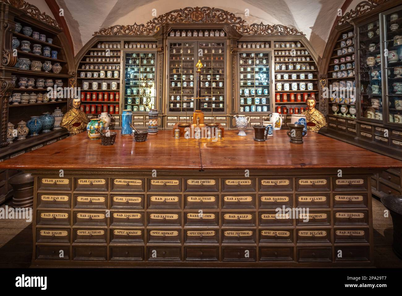 Museo della Farmacia tedesca interno al Castello di Heidelberg - Heidelberg, Germania Foto Stock