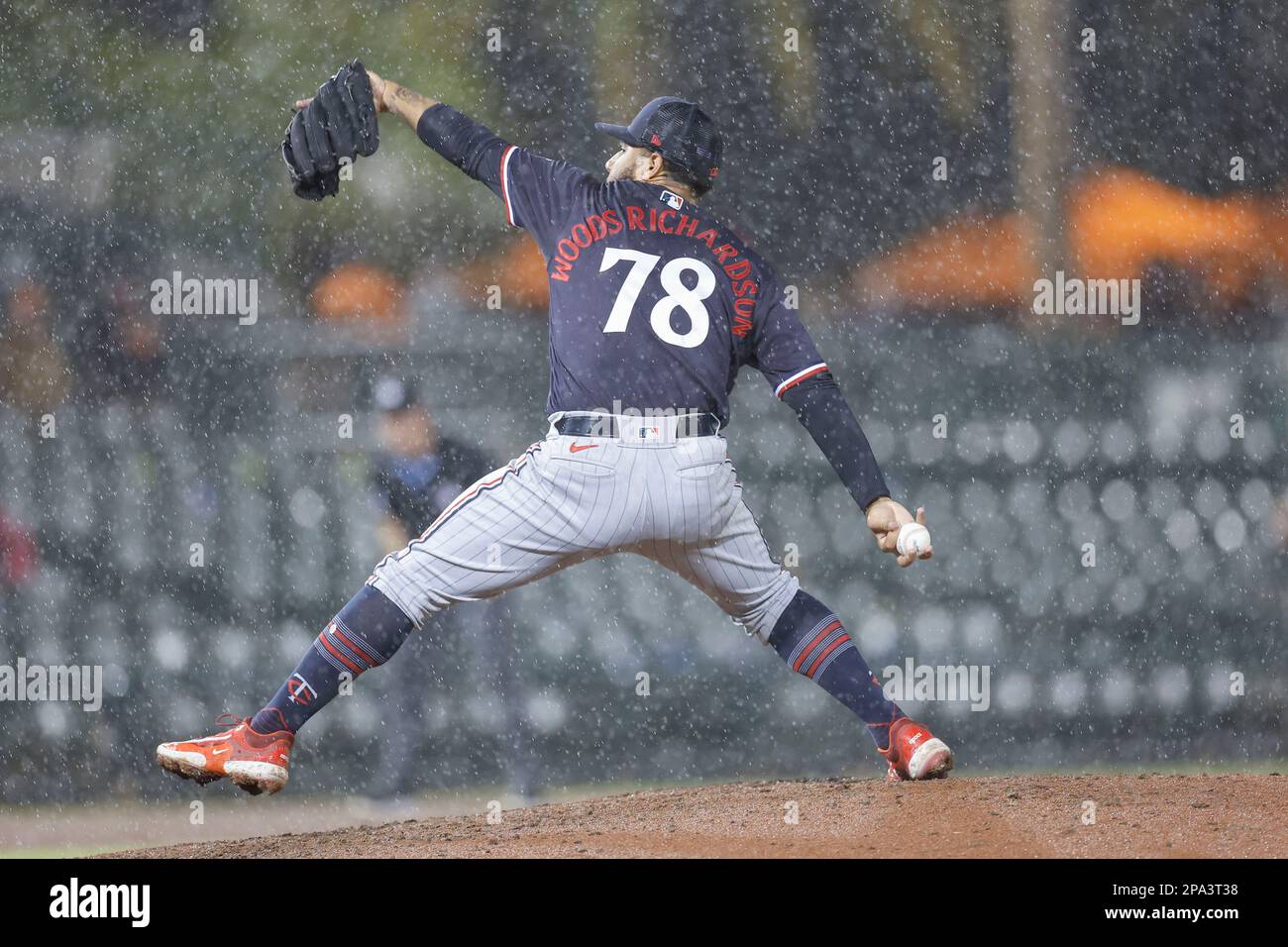 10 marzo 2023, Sarasota FL USA; il lanciatore dei Minnesota Twins Simeon Woods Richardson (78) durante una partita di allenamento primaverile della MLB Baltimore Orioles a ed Smit Foto Stock