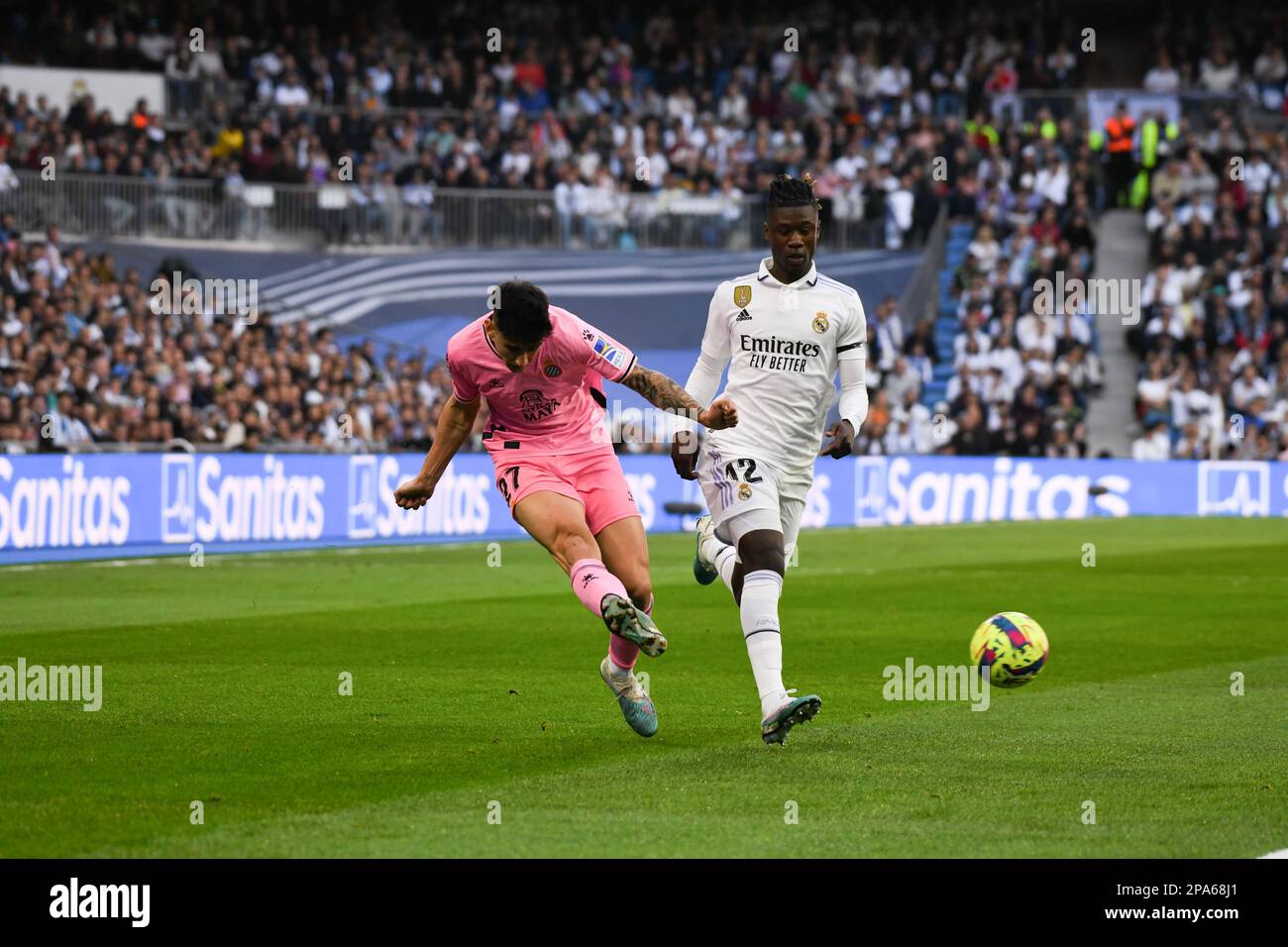 MADRID, SPAGNA - 11 MARZO: La partita della Liga tra il Real Madrid CF e il RCD Espanyol de Barcelona allo stadio Santiago Bernabéu, il 11 marzo 2023 a Madrid, Spagna. (Foto di Sara Aribó/PxImages) Foto Stock