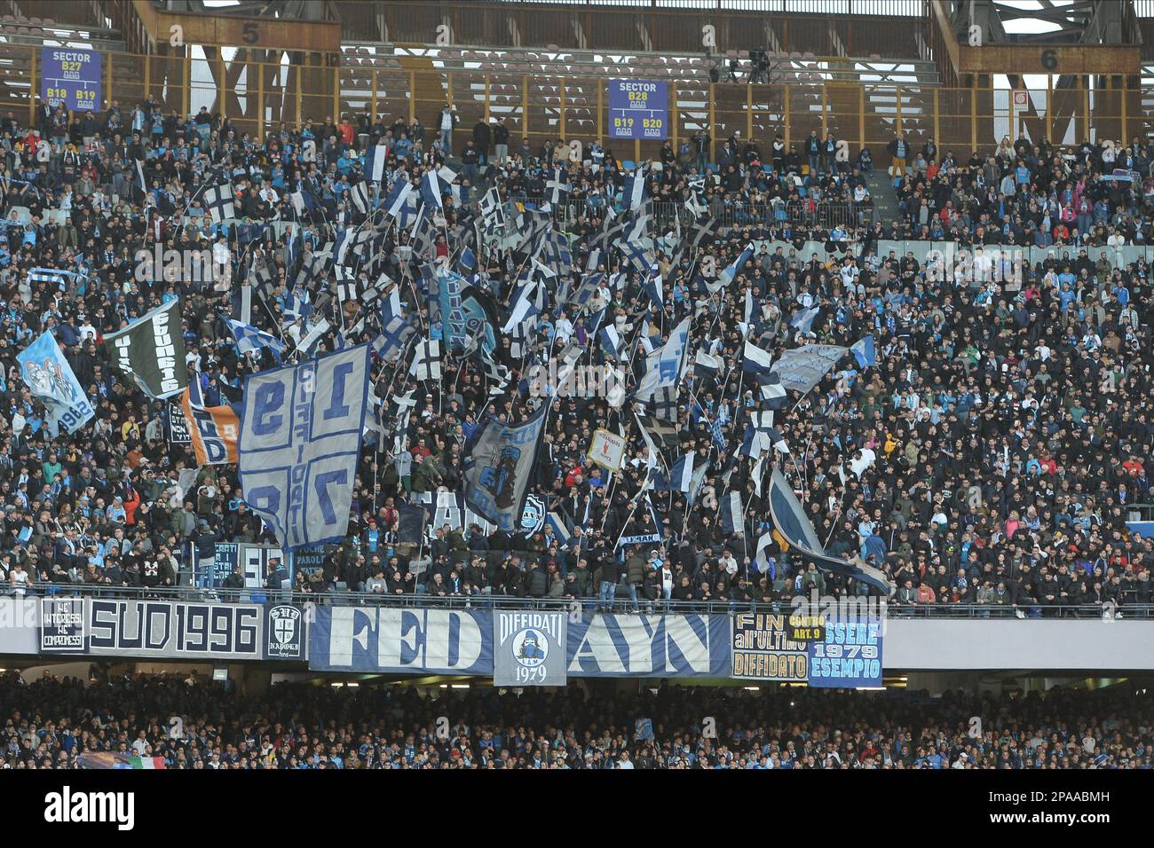 Napoli, Italia. 11th Mar, 2023. Curva A durante la Serie A partita tra SSC Napoli e Atalanta BC allo stadio Diego Armando Maradona Credit: Independent Photo Agency/Alamy Live News Foto Stock