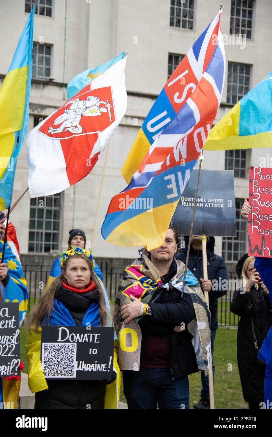 Londra, Regno Unito - 11 marzo 2023: Dozzine di Ukranian e di Brits si sono riuniti insieme in una protesta chiedendo al governo britannico di sostenere gli Ukraniani con più armi e armi. Credit: Sinai Noor/Alamy Live News Foto Stock