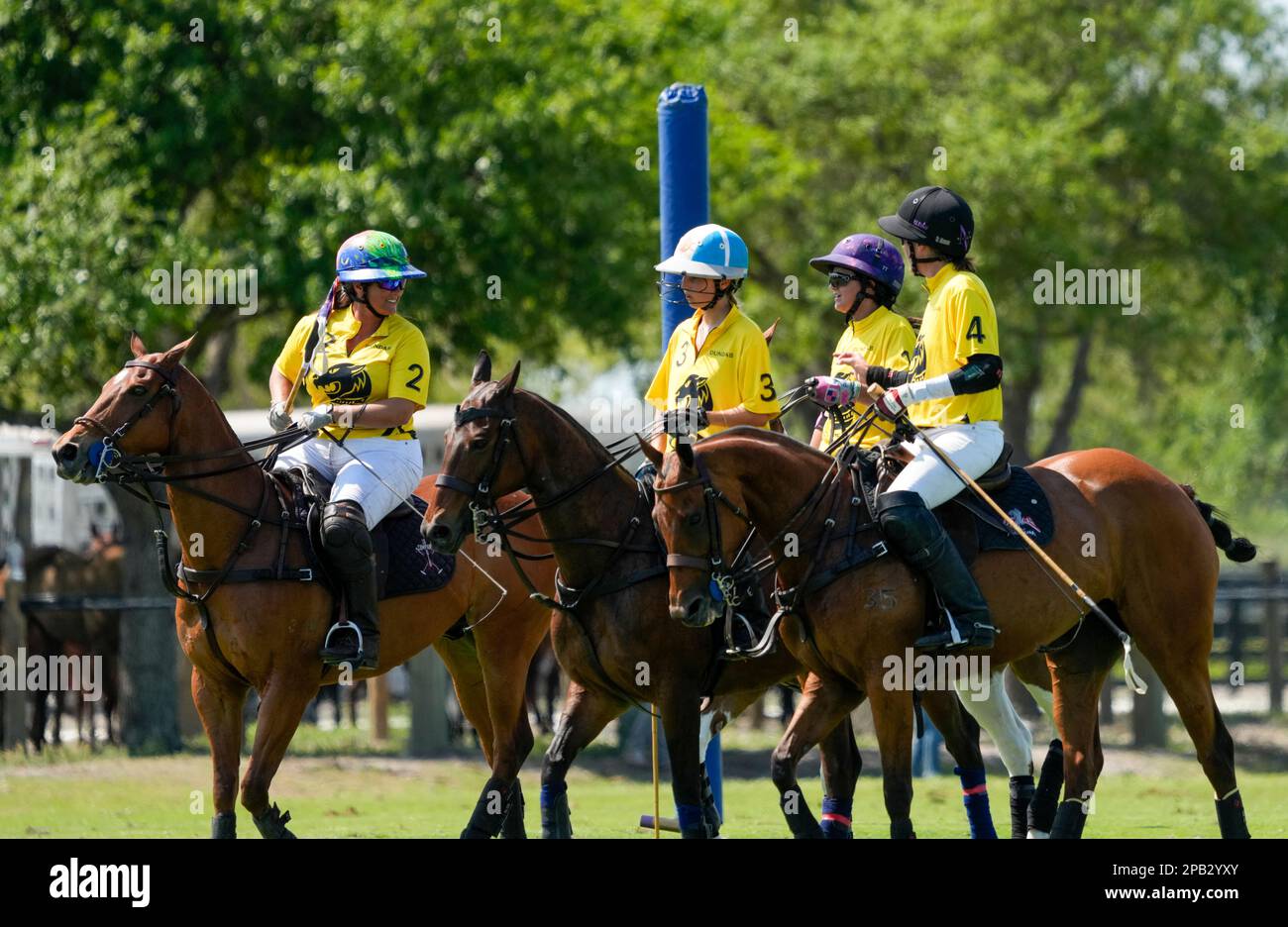 Port Mayaca, Stati Uniti. 10th Mar, 2023. 3/10/23 Port Mayaca, Florida DUNDAS VS EL CID FITNESS durante le semifinali US Women's Polo 18-24 Goal Cup 2023, tenutesi presso il polo Port Mayaca di Port Mayaca, Florida, venerdì 10 marzo 2023. Credit: Jennifer Graylock/Alamy Live News Foto Stock