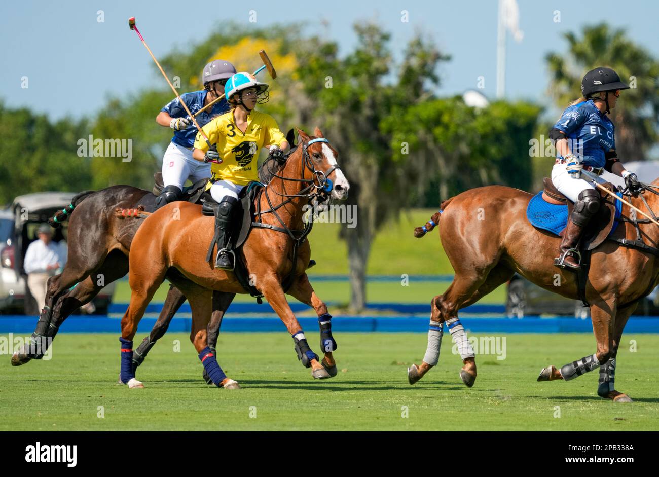 Port Mayaca, Stati Uniti. 12th Mar, 2023. 3/10/23 Port Mayaca, Florida mia Cambiaso cavalca per Dundas durante la DUNDAS VS EL CID FITNESS durante la US Women's Polo 18-24 Goal Cup 2023 Semifinali, che si tengono presso il Port Mayaca Polo Grounds a Port Mayaca, Florida, venerdì 10 marzo 2023. Credit: Jennifer Graylock/Alamy Live News Foto Stock