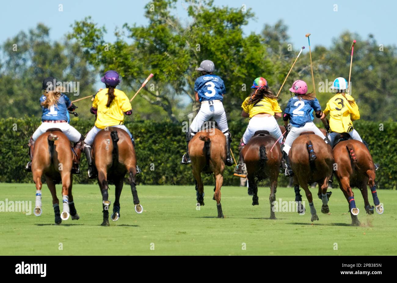 Port Mayaca, Stati Uniti. 10th Mar, 2023. 3/10/23 Port Mayaca, Florida DUNDAS VS EL CID FITNESS durante le semifinali US Women's Polo 18-24 Goal Cup 2023, tenutesi presso il polo Port Mayaca di Port Mayaca, Florida, venerdì 10 marzo 2023. Credit: Jennifer Graylock/Alamy Live News Foto Stock