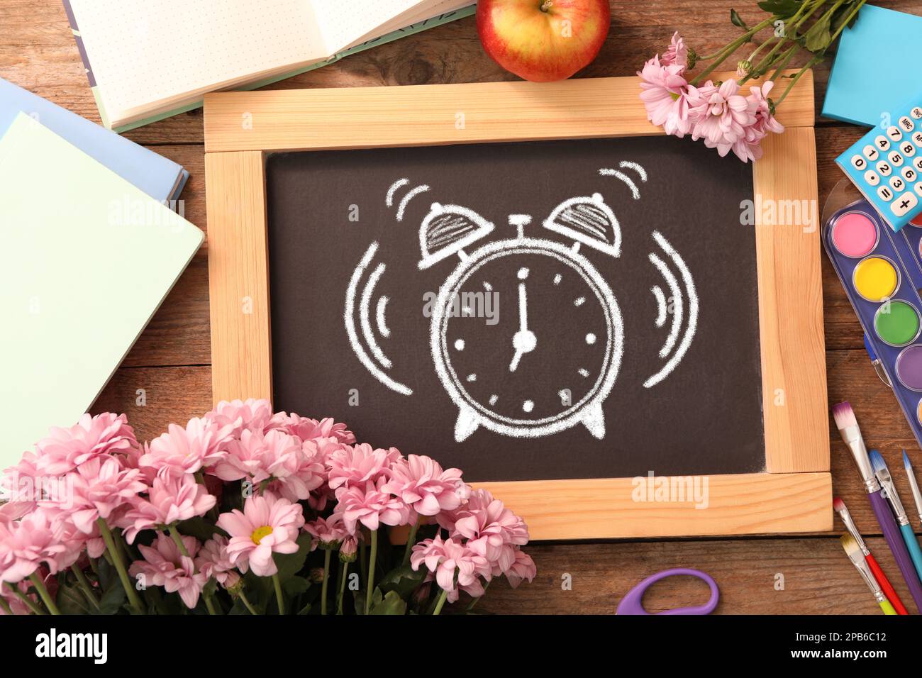 Fiori dell'orologio immagini e fotografie stock ad alta risoluzione -  Pagina 2 - Alamy