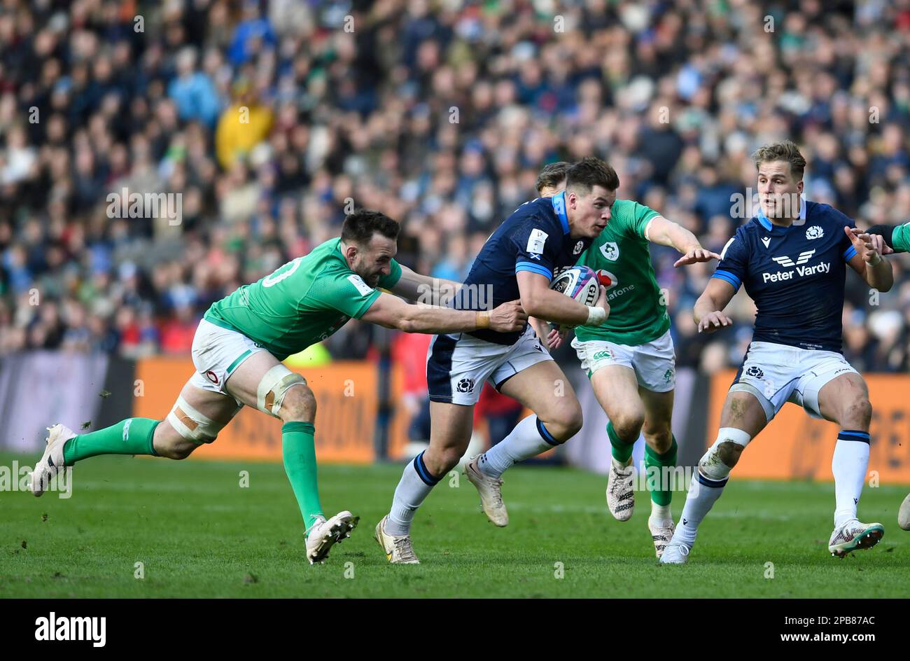 Edimburgo, Regno Unito. 12th Mar, 2023. Jack Conan d'Irlanda e Huw Jones di Scozia durante la partita delle Guinness 6 Nations al Murrayfield Stadium, Edimburgo. Il credito dell'immagine dovrebbe essere: Neil Hanna/Sportimage Credit: Sportimage/Alamy Live News Foto Stock