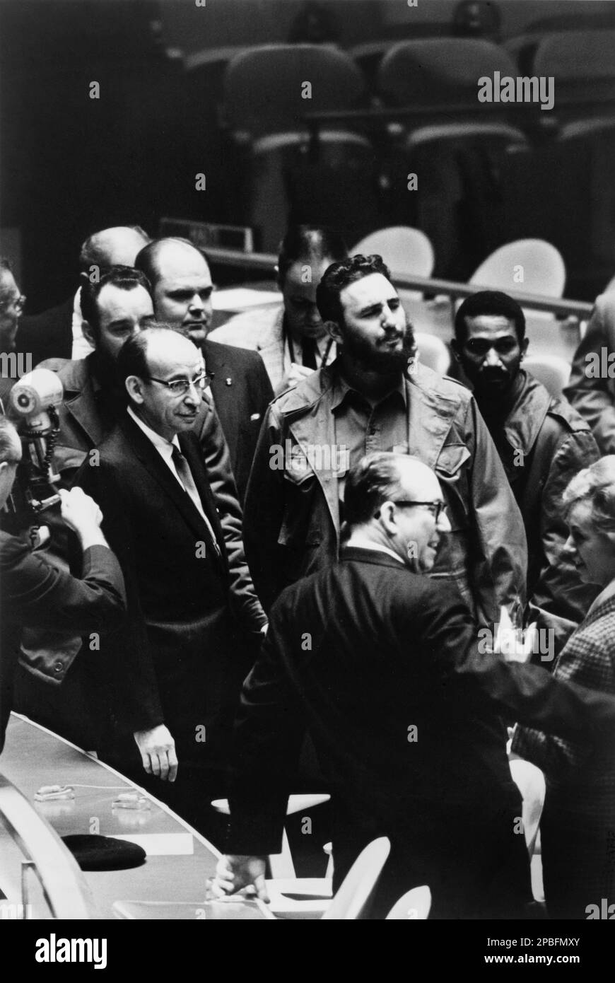 1960 , 22 settembre , Washington , USA : il presidente del politico cubano Ruz FIDEL CASTRO Ruz ( 13 agosto 1926 ) arriva alla riunione dell' Assemblea Generale delle Nazioni Unite . Foto di Warren K. Leffler della rivista U.S. News & World Report - POLITICO - POLITICA - ONU - NAZIONI UNITE - POLITICA - SOCIALISTA - SOCIALISMO - SOCIALISMO - COMUNISTA - COMUNISMO - COMUNISMO - foto storiche - RIVOLTA - RIVOLUZIONE - RIVOLUZIONARIO - conferenza stampa - conferenza stampa - barba - barba ---- Archivio GBB Foto Stock