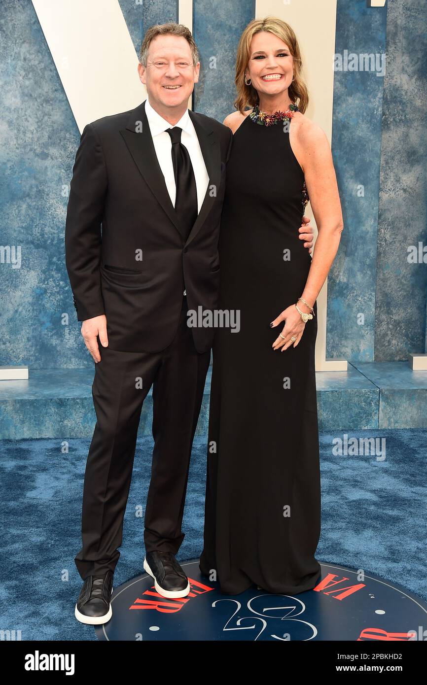 12 marzo 2023, Beverly Hills, CA, USA: LOS ANGELES - MAR 12: Michael Feldman, Savannah Guthrie al 2023° Vanity Fair Oscar Party al Walis Annenberg Center for the Performing Arts il 12 marzo 2023 a Beverly Hills, CA (Credit Image: © Kay Blake/ZUMA Press Wire) SOLO PER USO EDITORIALE! Non per USO commerciale! Foto Stock