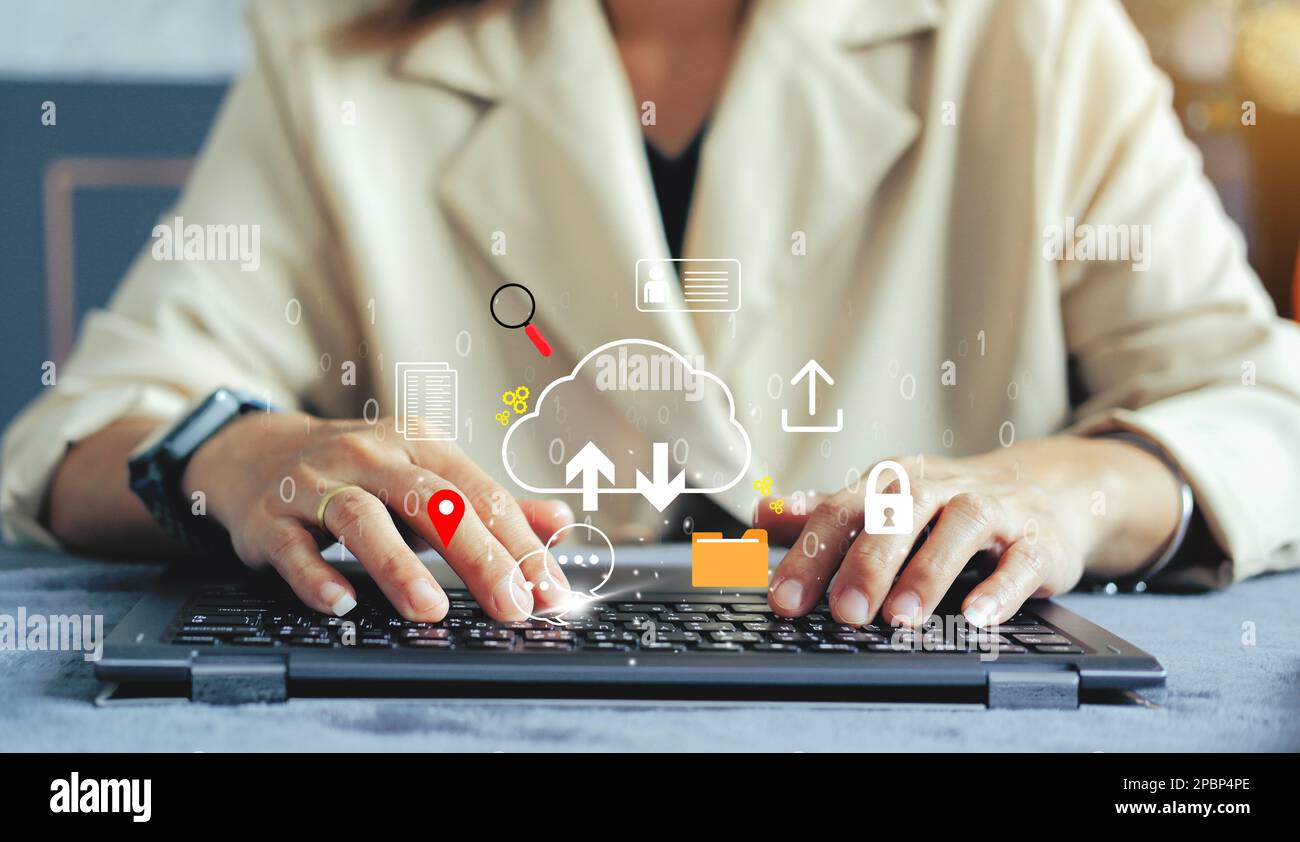 concetto di icona del cloud virtuale di accesso ai big data, connessione di rete globale, ricerca dei dati, utilizzo delle risorse di elaborazione per effettuare transazioni con internet Foto Stock